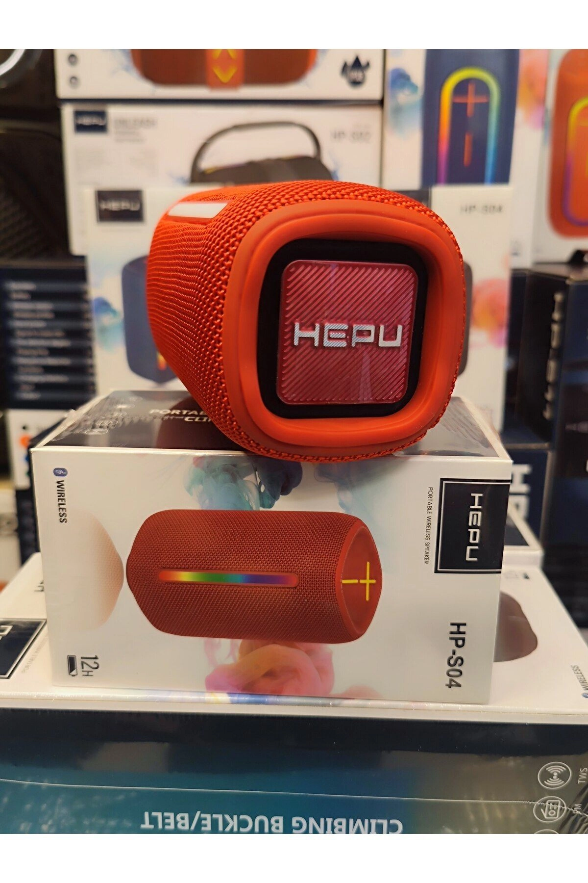 HP-S04 Taşınabilir Şarjlı Bluetooth Hoparlör Rgb Usb Aux Tf 1200 Mah 3 inc