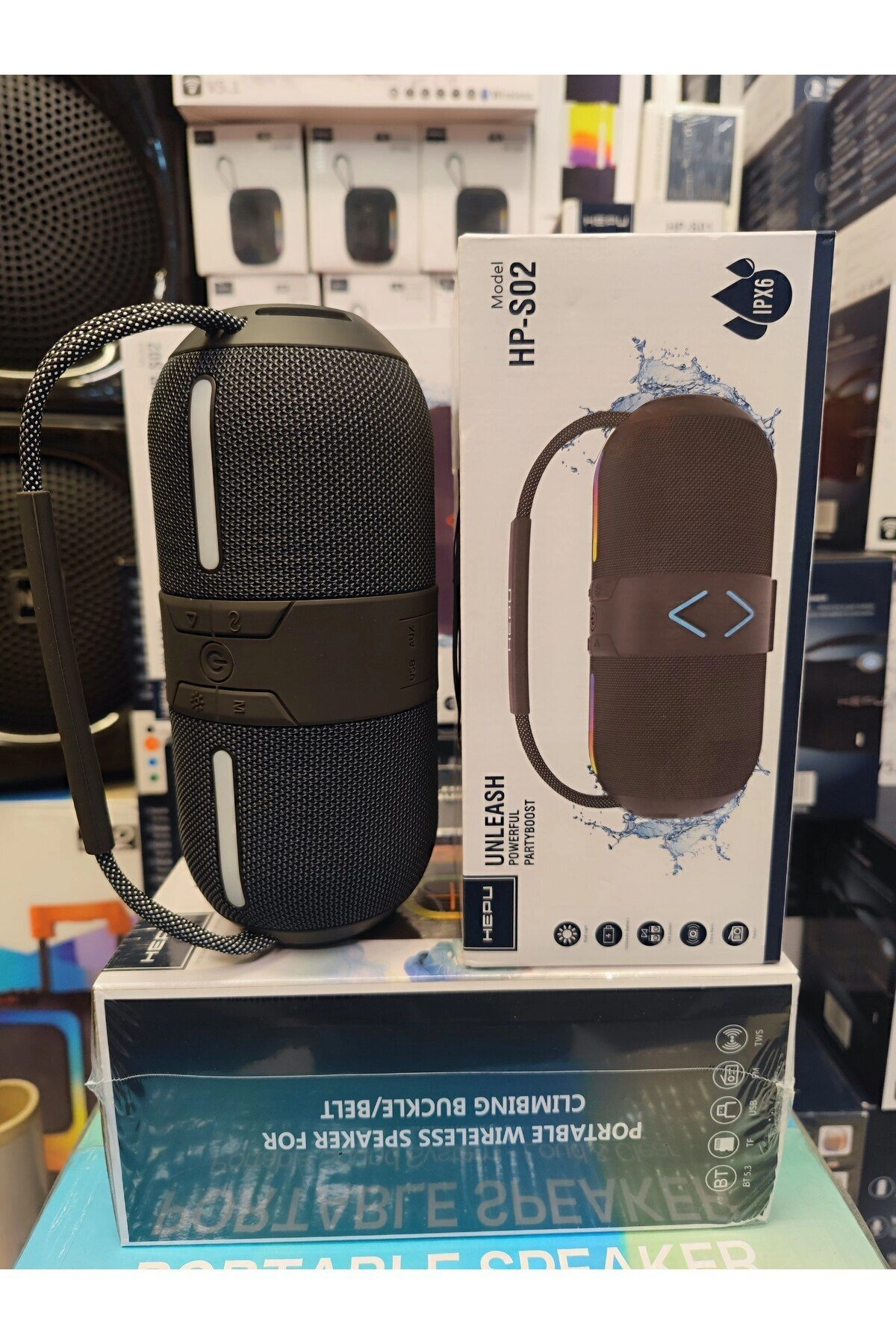 HP-S02 Taşınabili Şarjlı Bluetooth Hoparlör Rgb Usb Aux Tf 1500 Mah 15 w Rms
