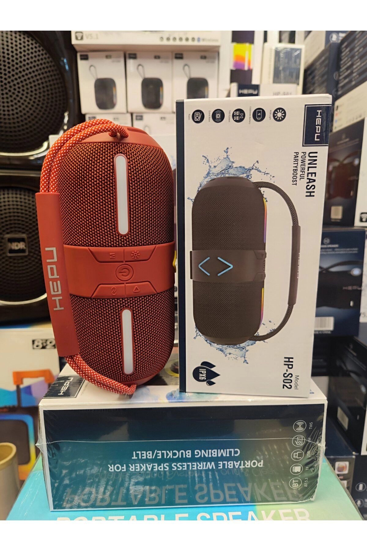 HP-S02 Taşınabili Şarjlı Bluetooth Hoparlör Rgb Usb Aux Tf 1500 Mah 15 w Rms